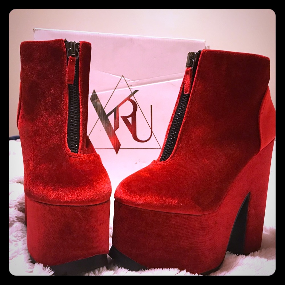 Dolls Kill Y.R.U. Nightmare Velvet Platform Boots